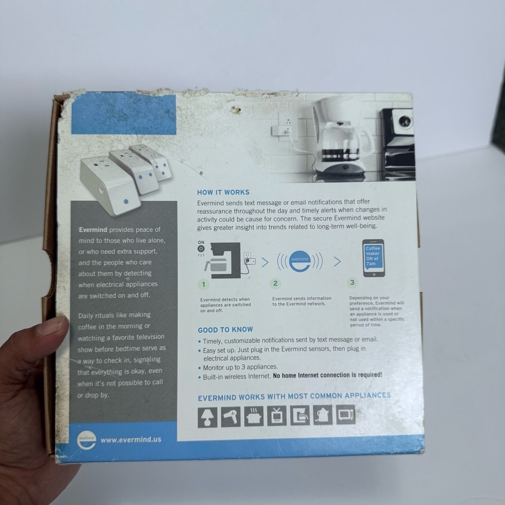 Evermind White Smart Plug Trio - Picture 4 of 7